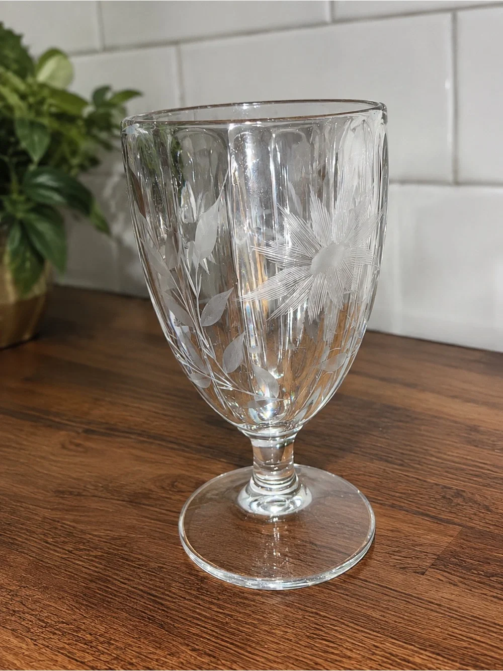 Vintage Thick Glass Footed Goblet Etched Floral Starburst Design 6 1/8”